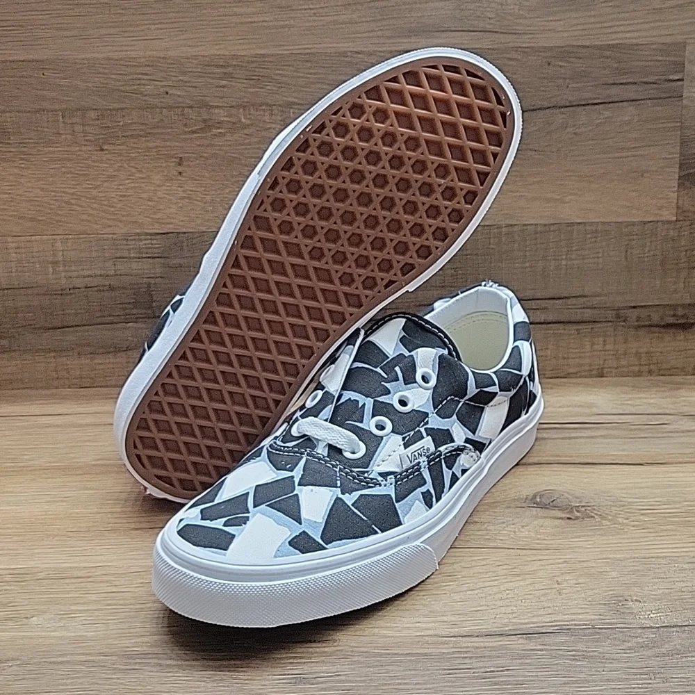 Van's shoes women Brand new. - Picture 3 of 12